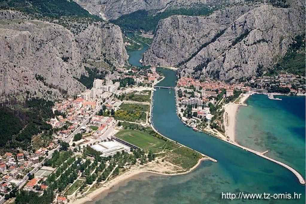 Seaside Lux Apartment Dugi Rat Bagian luar foto