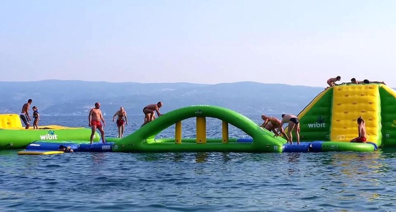 Seaside Lux Apartment Dugi Rat Bagian luar foto