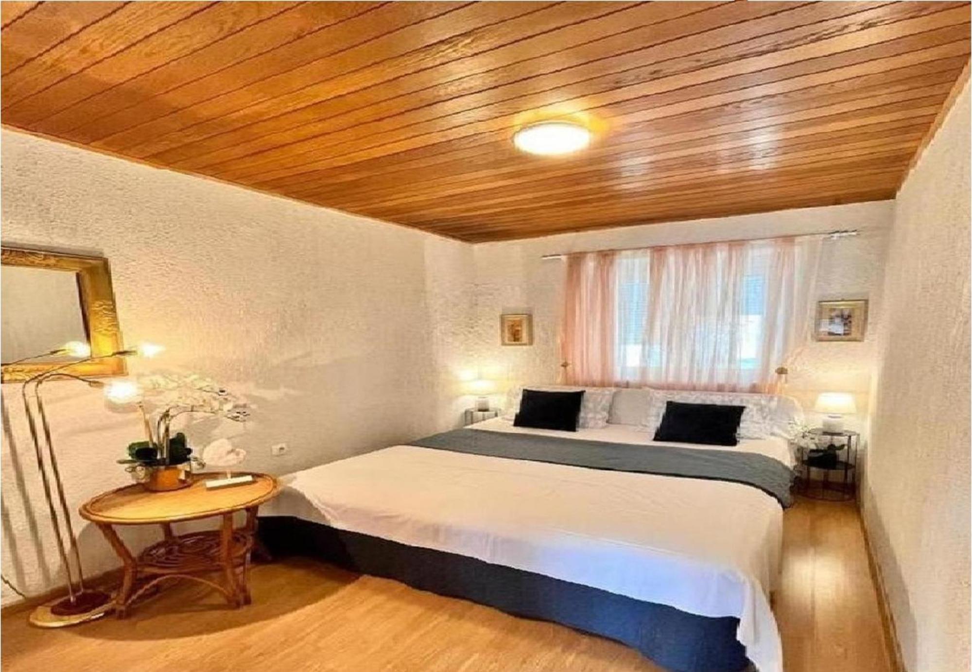 Seaside Lux Apartment Dugi Rat Bagian luar foto